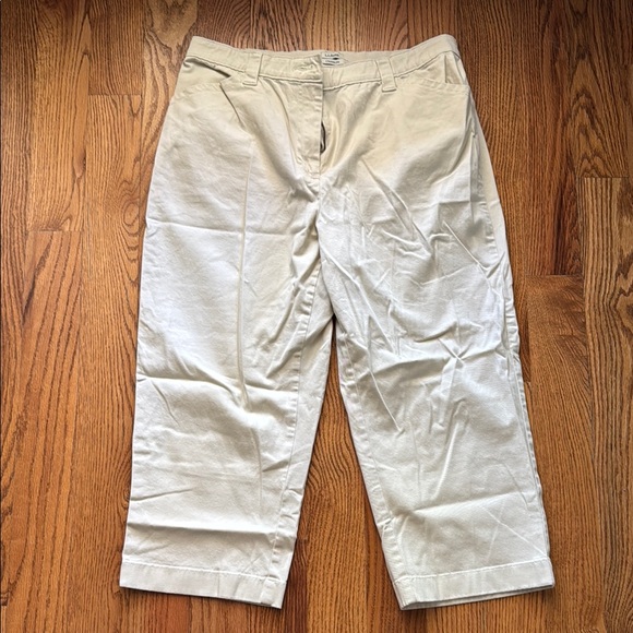 L.L. Bean Pants - LLBean Women’s Cropped Pants 16